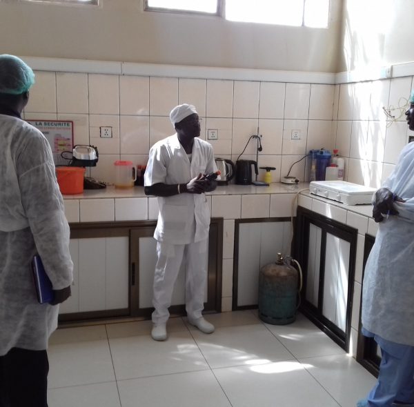 Une équipe du BRMN à la Laitière du Sahel ce matin en vue du démarrage du diagnostic stratégique de l’entreprise.