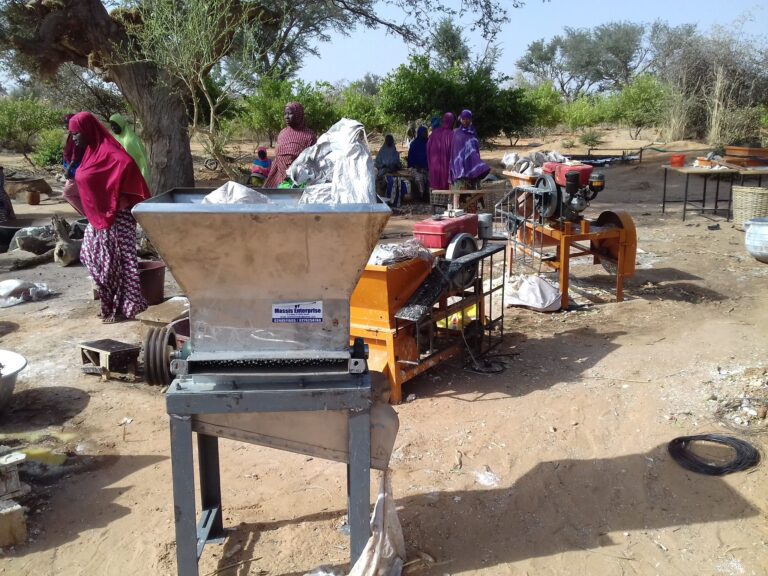 Ce matin une équipe du BRMN NIGER a visité l’entreprise TRANSFORMA-DAMARI qui s’est lancée dans la transformation du manioc dans la commune rurale de Youri, Département de Kollo.