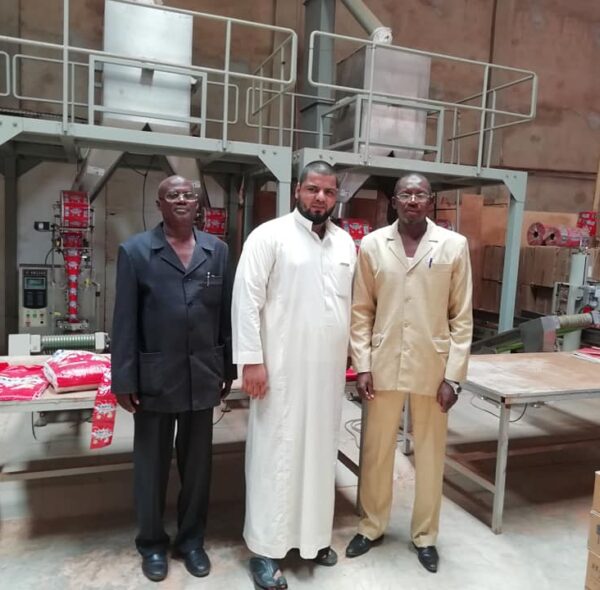 Visite ce samedi matin, en compagnie de Monsieur Ousmane Aly Mamadou, Directeur Général de la Promotion du Secteur Privé, de la société SAPTA SARL.